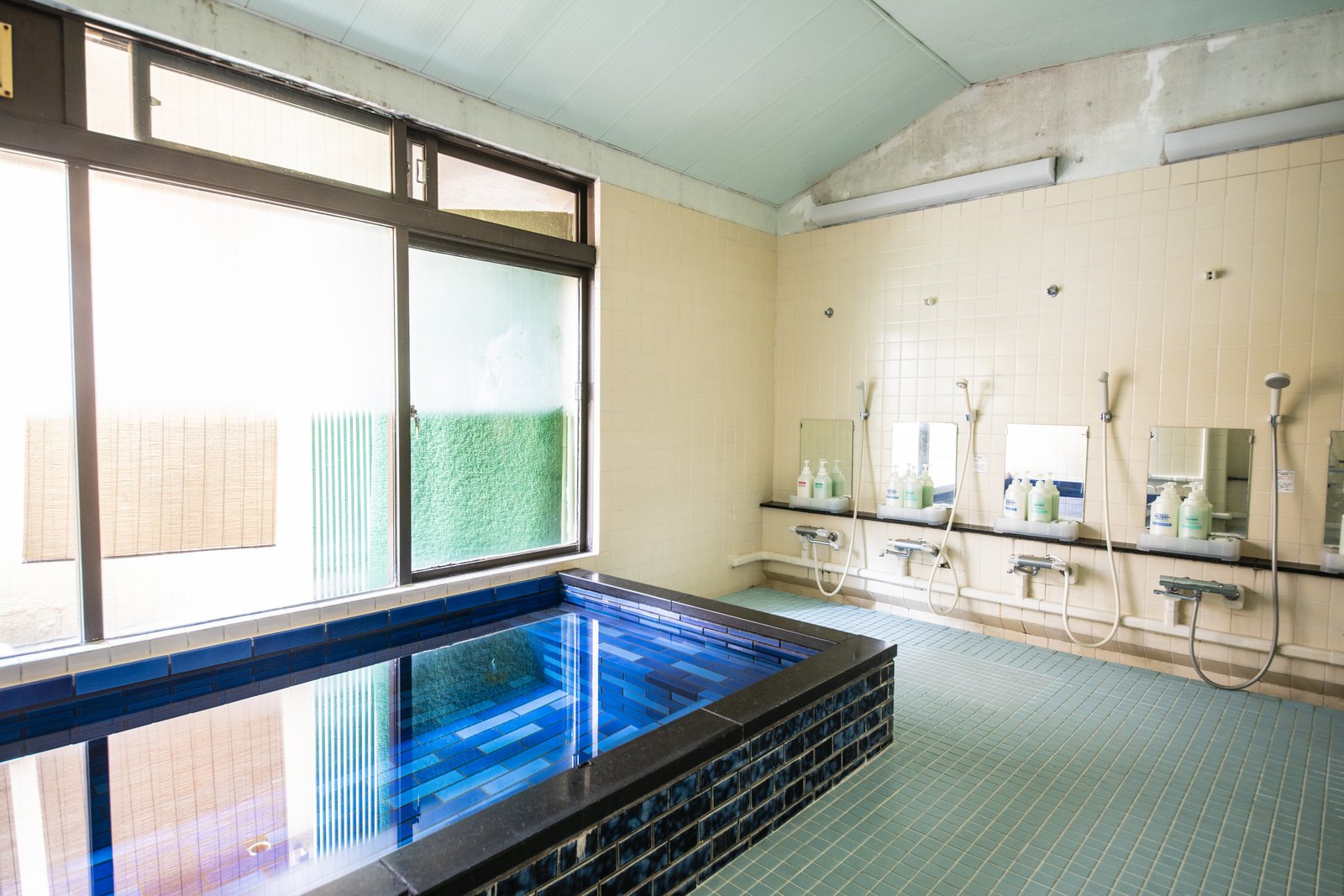 大浴場 / Public bath